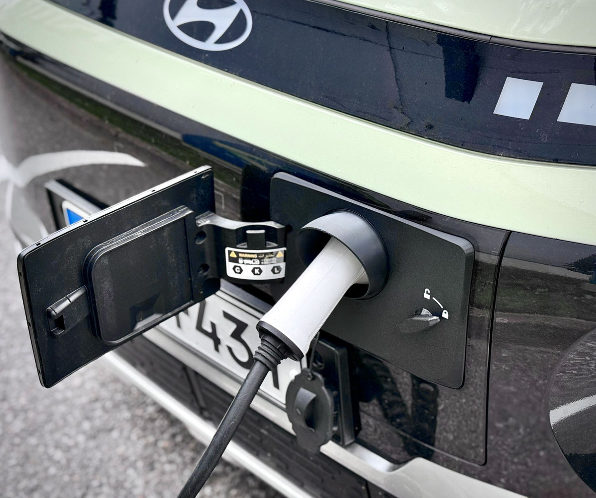 Hyundai Inster - Cover til ladeport