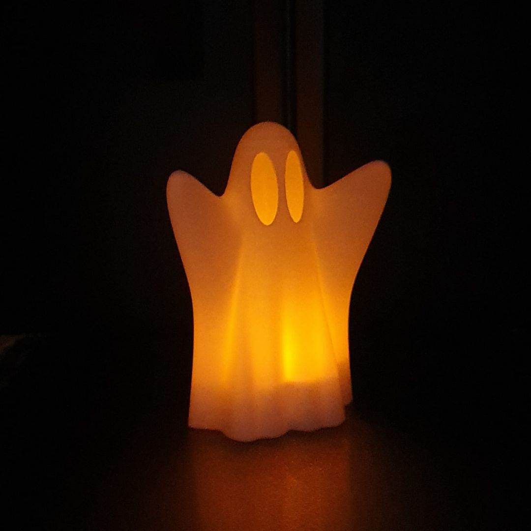 Halloween pynt spøgelse til fyrfadslys, mørkt med lys i spøgelset