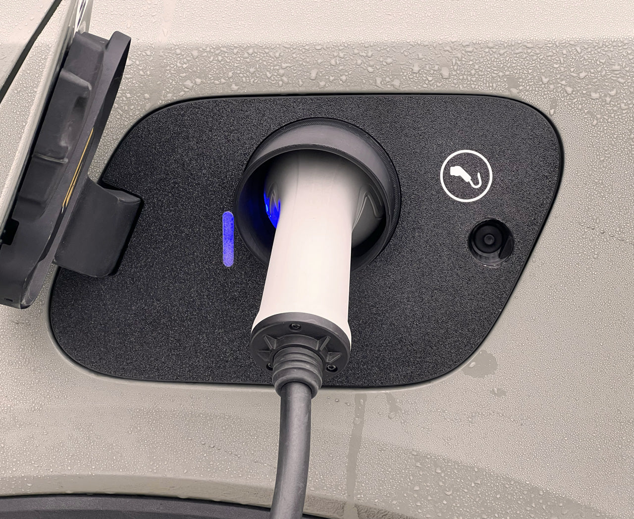 Volvo XC40, EX40, C40 & EC40 - Cover til ladeport